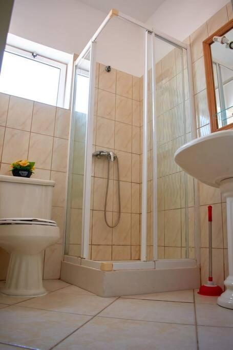 T3 Encantador Com Piscina Wifi E Perto De Apartamento Santa Maria